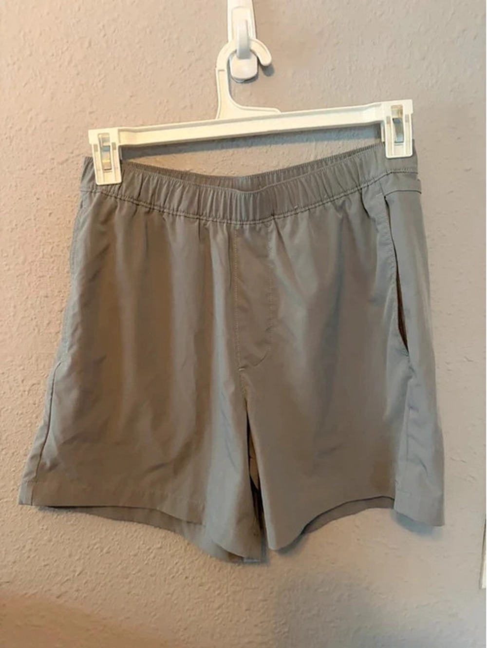 Men's Hollister grey shorts M